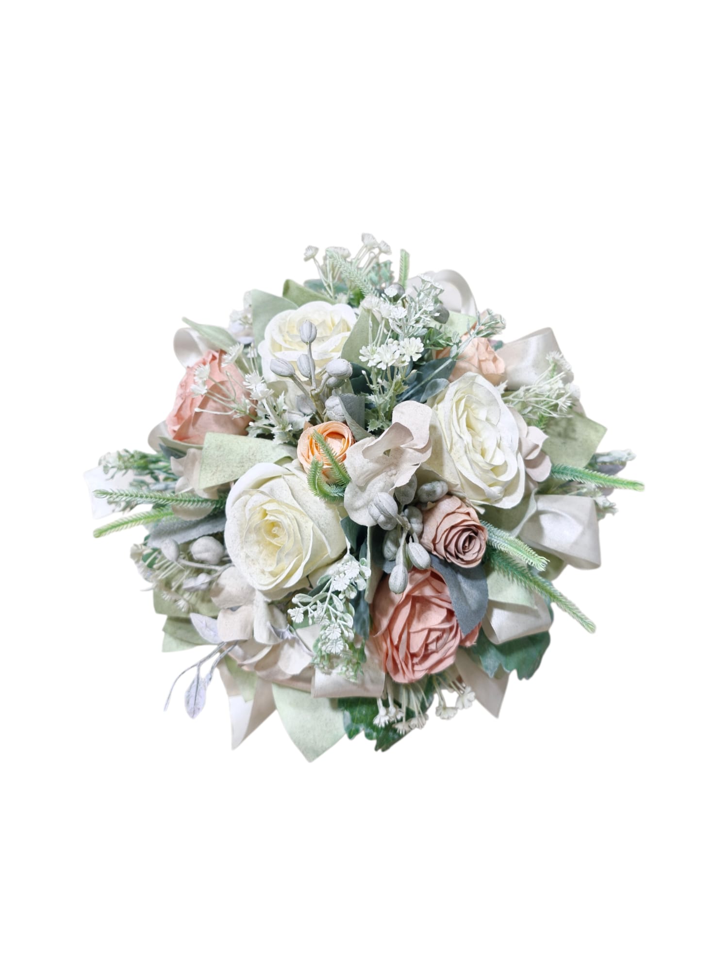 Featured image for “Centrotavola artificiale con rose bianche e cipria”